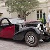 Very brave driver takes his 1937 Bugatti worth $30 MILLION on road trip across the USA