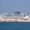 Meer dan 8.500 mensen zitten vast op cruiseschip voor Italiaanse kust