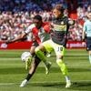 Feyenoord ontsnapt aan 2-3 van PSV, Rotterdammers met man minder na rood voor Read