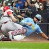 Peralta, Brewers hand the Cardinals their 6th straight loss with a 3-2 victory