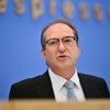 Asylpolitik: Dobrindt: 12.000 Zurückweisungen an den Grenzen seit Mai
