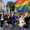 Marche nocturne des fiertés, "ce n'est pas qu'une fête, on rappelle que nous sommes encore victimes de discrimination et de violence"