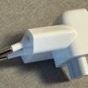 Apples Stecker bei Netzteilen: Weiterhin Probleme mit Verbiegen
