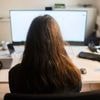 Sicherheit zuerst: Umfrage: Krisenfester Job und gutes Gehalt am wichtigsten