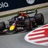 Verstappen begint GP Spanje als derde achter McLaren-coureurs, pole Piastri