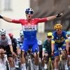 Van Poppel boekt eerste zege als Nederlands kampioen, ondanks protest Visma