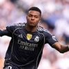 Real komt vroeg met tien man na rood Huijsen en wint dankzij Mbappé alsnog