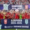 FC Twente Vrouwen verovert tiende landstitel na bloedstollende ontknoping