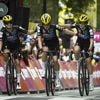 Tour de France femmes. Demi Vollering prendra le départ de la 4e étape malgré sa chute