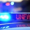 Hinten keine Gurte angelegt: Auto gerät in Gegenverkehr - und kollidiert mit fünfköpfiger Familie
