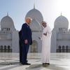 Overweldigd door marmer en bladgoud wuifde Trump in de golfstaten tachtig jaar Amerikaans buitenlandbeleid weg