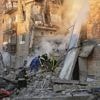Guerre en Ukraine : des frappes russes sur Kiev font au moins huit morts et des dizaines de blessés, annonce Volodymyr Zelensky
