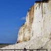 « Malheureusement, c’est presque une routine »: un pan de falaise s’éboule sur la plage en Normandie