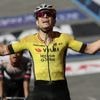 Giro 2025 : Wout van Aert s'offre la 9e étape sur les chemins blancs, Isaac Del Toro nouveau maillot rose