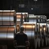 Harte Einschnitte: Thyssenkrupp-Stahlarbeiter sollen 8 Prozent weniger bekommen