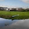 Hoe de natuurstichting van één echtpaar een nieuwbouwwijk lamlegt