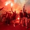 Vitesse-fans houden hart vast voor kort geding: ‘Bang dat ze clubliefde niet kunnen doorgeven aan hun kinderen’