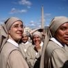 LIVE Nieuwe paus | Wel of geen witte rook? Nieuwe stemronde voor opvolger van paus Franciscus begonnen
