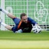 Ten Hag verwelkomt Oranje-doelman Flekken bij Bayer Leverkusen