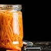 Botulisme : une femme de 78 ans meurt après avoir mangé un gâteau aux carottes