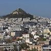 Zunächst Sorge vor Anschlag: Auto ohne Fahrer kracht in Restaurant in Athen