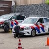 Een uniek inkijkje in de garage van de Nederlandse politie: ‘Zijn de nummerplaten wel afgeplakt?’