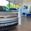 Augmentation du bonus écologique, "leasing social", prime au "rétrofit"... On vous résume les aides pour passer à la voiture électrique