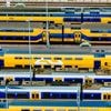 Bonden zetten spoorstaking door, NS vreest dat vrijdag hele treinverkeer plat gaat
