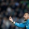 Als Ajax kampioen wordt, zou dat het symbool zijn van een voorzichtige terugkeer naar de top