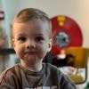Ouders van Hunter (1,5) non-stop in ziekenhuis door zeldzame botkanker: ‘Je wereld stort in’