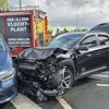 Stevige botsing op N41 in Sint-Niklaas: wagen rijdt ander voertuig in de flank aan