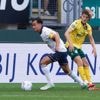 Go Ahead met gelukje op voorsprong: Fortuna-verdediger maakt eigen goal