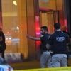 Un tireur tue quatre personnes dans un gratte-ciel de New York avant de retourner l'arme contre lui