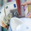 Umfrage: Bankkonto, Aktien, Spardose - Wie Eltern für Kinder sparen