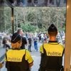 Chaotische start extra districtsraad Deurne: tientallen bewoners moeten ‘om veiligheidsredenen’ buiten blijven