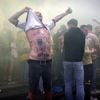 Vitesse-fans massaal naar rechtbank om hun club te steunen: ‘Vitesse is veel meer dan een club’