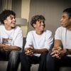 Zo vader, zo zoons: broers Gabriël (19) en Fabrice (13) Reiziger konden niet anders dan gaan voetballen
