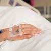 Hersendode zwangere vrouw moet nog 3 maanden aan machines liggen door strenge abortuswet in VS
