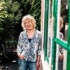 Jeugdauteur Erna Sassen: ‘Door onlineporno worden jongeren doodsbang voor seks’