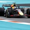 Verstappen begint eerste GP-weekend als vader met derde tijd in training Miami