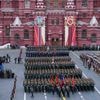 Over de militaire parade die door Moskou trekt: ‘Poetin zal deze vrijdag met enige spanning tegemoet hebben gezien’