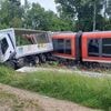 Niederbayern: Regionalbahn und Lkw stoßen zusammen - zehn Verletzte