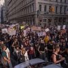 Honderdduizenden Amerikanen protesteren tegen Trump op 'No Kings-day'