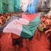 Tons of overripe tomatoes become projectiles in Spain's ‘Tomatina’ food fight
