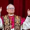 Tussen de opsmuk van Benedictus en de bescheidenheid van Franciscus: wat zijn kledingstijl zegt over paus Leo XIV