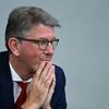 Aus der Schmoll-Ecke: Geht nach der Weimarer die Weimer Republik unter?