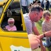 Ook nu kanker terug is, blijft Inez (5) stralen op familiedag: “Ze voelt zich gelukkig. En dat is wat telt”
