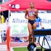 Nafi Thiam op BK minder gezwind op 100m horden met opgave in finale: “Ik wou niet op mijn gezicht gaan”