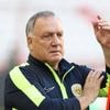 Curaçao van Advocaat en Suriname van Menzo stap dichter bij WK