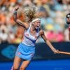 Yibbi Jansen leidt hockeysters na valse start met hattrick naar EK-finale
